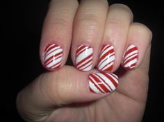 Christmas candy cane fingernails