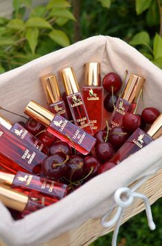 Cherry Perfume Oil, Cherry Perfume Fragrance, Perfume Oils Fragrance For Women, How To Smell Like Cinnamon, 2000s Perfume, Raspberry Perfume, Pistachio Perfume, Roll Perfume, Cherry Perfume