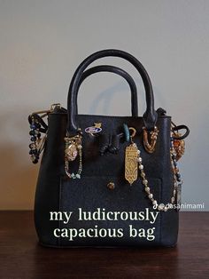 Handbag Aesthetic, Jane Birkin Style, Accessorize Bags, Girls Tote, Jane Birkin, Handbag Charms, Pretty Bags