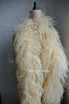 Ostrich Feather Boa Thinckness 10 ply Quantity 1 pcs Length 2 yards per piece Shipping time 7-28days by regular shipment Color as possible Other color is available too. If you need other colors please feel free to contact us. Dancing Dress Wedding, Dancing Dress, Large Feathers, Halloween Custom, Sparkly Wedding, Scarf Outfit, Feather Wedding, Ostrich Feather, Feather Dress