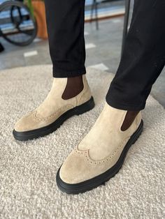 Choose Shoes Size: EU 43/US 10/UK 9=28CM Beige Chelsea Boots, Black Monks, Ballet Socks, Beige Boots, Gifts Box, Botas Chelsea, Suede Chelsea Boots, Chelsea Boots Men, Suede Leather Boots