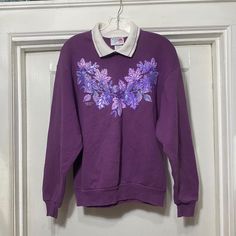 Vintage Purple Collared Sweatshirt With Leaves and Acorn Print  Brand is Morning Sun.  Tag says size medium.  Made in the USA.  50% cotton 50% polyester.  The bust measures 20'' flat across armpit to armpit and the length from shoulder seam to bottom along the side is 25''.   No rips or stains. Purple Collar, Collared Sweatshirt, Morning Sun, Vintage Purple, Labour Day, Sweatshirts Women, Sweat Shirt, Favorite Outfit, Gender Neutral