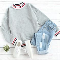 Outfit Jeans, Teenager Outfits, Illustration Sketches, Outfit Goals, Teen Fashion Outfits, College Outfits, Outfits Casuales, School Outfits, Look Cool