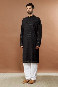 Shop for Aham-Vayam Black Cotton Prashansa Floral Pattern Kurta Set for Men Online at Aza Fashions Black Kurta, Kurta Set For Men, White Pajamas, Boys Kurta, Fashion App, Wedding With Kids, Kurta Set, Indian Designer Wear, Indian Design