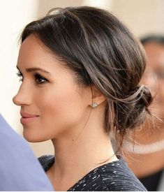 46 Bridesmaids hairstyles they will love - TANIA MARAS | bespoke wedding headpieces + wedding veils Meghan Markle Hair, Princ Harry, Hairstyle Inspo, American Princess, Bride Hair, Penteado Cabelo Curto, Wedding Hairstyle, Wedding Hair And Makeup, Blonde Highlights