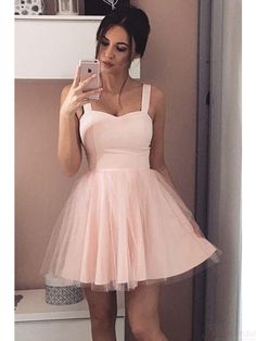 Lindo e fofooo Gaun Tulle, School Event Dress, A Line Cocktail Dress, Tulle Homecoming Dress, Gaun Fashion, Pink Homecoming Dress, Prom Dresses Sleeveless, Short Homecoming Dress, Dress Chiffon