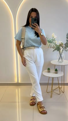 Trendy Business Attire, Interview Outfit Ideas, Corporate Attire Women, Smart Casual Work Outfit Women, Inspiring Office, Stylish Business Casual, Elegant Classy Outfits, Classy Business Outfits