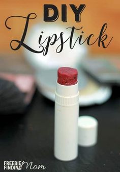 Easy DIY Lipstick Diy Lipstick Recipe, Lipstick Recipe, Lipstick Diy, Homemade Lipstick, Eyeshadow Basics, Custom Lipstick, Cinnamon Red, Powder Lipstick