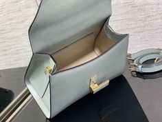 Disarh - HMS Bags - 004  A+ Excellent Quality; Contact us if you've any questions in your mind. Ladies Handbags, Branded Packaging, Hermes Bags, Evening Clutch Bag, Tote Backpack, Luxury Items, You Bag, Evening Bags, Mini Bag