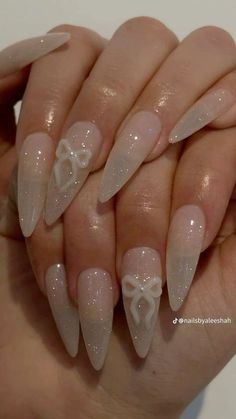 3d Bow Nail Art, 3d Bow Nails, White Gel X Nails, Korean Nails Almond, Bridgerton Nails Ideas, Bow Charm Nails, Summer White Nails, White Nails Acrylic, Acrylic Nails Almond Shape