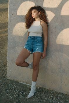 Warm weather is here and it is time to show off those sweet stems in the Levi's 501 Original High Rise Medium Wash Distressed Denim Shorts! Sturdy cotton denim (in Levi's Athens wash) shapes these cute cutoffs with a classic five-pocket cut, belt loops, branded top button, and a hidden button fly. Light distressing and shredded cut-off hems lend a laid-back vibe! Red logo tag and leather patch at back. Fit: This garment fits true to size. Length: Above mid-thigh. Size 26 measures 12.25" from wai Trendy Levi's Cutoff Jean Shorts, Levi's Trendy Cutoff Jean Shorts, Spring Everyday Cutoff Jean Shorts, Levi's Cutoff Bottoms For Everyday Wear, Levi's Cutoff Jean Shorts For Spring, Levi's Everyday Cutoff Bottoms, Cutoff Jean Shorts, Shorts High Waisted, Levi's 501