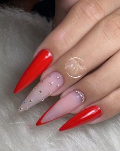 Long Stilleto Nails Design Red, Red Acrylic Nails Stiletto, Stilleto Nails Red, Sharp Red Nails, Stiletto Red Nails, Nails Red Ideas, Red Stilleto Nails Designs, Red Nails Stiletto, Red Cute Nails