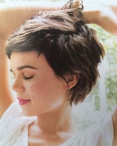 Short Feminine Haircut Fine Hair, Short Edgy Shag Haircut, Choppy Hair, Messy Short Hair, Haircut And Color, Short Haircut, Short Hair Haircuts, Hair Envy