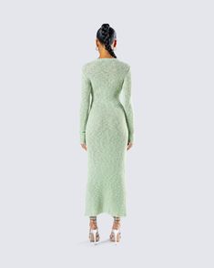 Stay in mint condition in this green sweater knit midi dress 💚 Complete with a wide rib knit stitch, a crew neck, and a midi length - this earthy dress will have everyone calling you mother 🍃😜 Chic Green Knit Midi Dress, Elegant Green Knit Midi Dress, Green Knit Midi Dress For Spring, Green Crew Neck Dress For Fall, Green Crew Neck Winter Dress, Casual Green Midi Sweater Dress, Green Ribbed Winter Dresses, Chic Green Knit Sweater Dress, Winter Green Ribbed Midi Dress