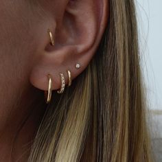 Minimalist Ear Piercings, Cool Ear Piercings, Pretty Ear Piercings, Cute Ear Piercings, Sapphire Earrings Studs