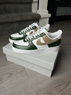 Hand painted Air Force 1's. This design is gender-neutral and fits every occasion.  This design is one of my favorites; however, I can design the exact shoe you're looking for upon request in any size (please message). Whether you're treating yourself or looking for a personalized gift, these one-of-a-kind sneakers will definitely turn heads and elevate your streetwear style. This design can be painted onto any size of your choice upon purchasing. When ordering, please let me know which size you Customizable Green Sneakers For Streetwear, Customizable Green Sneakers With Round Toe, Custom Green Low-top Sneakers, Custom Green Sneakers With Round Toe, Customizable Green Casual Sneakers, Custom Green High-top Sneakers, Custom Green Lace-up Sneakers, Casual Green Customizable Sneakers, Casual Customizable Green Sneakers