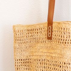 IN STOCK FAST SHIPPING FROM LOS ANGELES Chic large straw woven tote bag perfect for all occasions. This tote bag is sure to keep up with your busy lifestyle, providing a lightweight and durable design with a classic aesthetic. It’s the perfect way to stay organized while making a stylish statement. With this tote bag, you'll be ready to take on any adventure in style! Its lightweight and durable design holds up to any task while keeping your items organized. Stay on top of your game with its cla Aesthetic Natural, Classic Aesthetic, Chic Aesthetic, Woven Tote Bag, Straw Bags, Straw Tote, Busy Lifestyle, Raffia Bag, Denim Bag