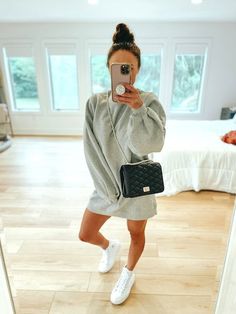 10 White Platform Converse Outfits You Need To Try | Fit Mommy In Heels Platform Converse High Tops, White Converse Platform, High Top Platform Converse, Platform Sneakers Outfit, Platform Converse Outfit, Mommy In Heels, White Platform Converse