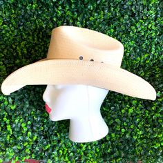 Euc Rare Vintage Cowgirl Hat. This Stetson Looks Brand New! Original Hatband, Authentic, Tightly Knit Straw Style. Please See Photos For Detailed Description Including Tags, And Authenticity. Comment Below With Any Questions. Women’s Size 6.3/4 (Small) Fitted Cream Panama Hat In Western Style, Fitted Cream Western Panama Hat, Western Style Fitted Beige Sun Hat, Fitted Western Beige Sun Hat, Fitted Beige Country Hat, Fitted Beige Panama Hat For Rodeo, Fitted Natural Hat Bands For Beach, Spring Beige Panama Hat, Cream Panama Hat For Summer Ranch