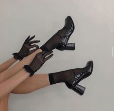 Yennefer Of Vengerberg, Dr Shoes, Shoe Inspo, Aesthetic Shoes, Cat Walk, Pretty Shoes, Dream Shoes