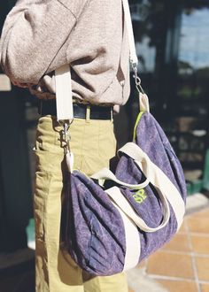 This sports and travel bag has a worn-out, washed touch, with a purple tone, very cool to carry for all types of plans, weekends, trips, extracurricular activities, etc. 
It has a pocket on the outside with a fluorescent zipper and adjustable handles. 
Also if you wish you can have your personalized sports bag. In this case we recommend fluorine yellow.
They are limited edition and will not be restocked, so don't miss out on this sports and travel bag.
Measurements: 52 wide and 23 diameter
Trave Sporty Bags With Zipper Pocket For Weekend Trips, Purple Bag With Luggage Sleeve For Everyday Use, Sporty Bag With Adjustable Strap For Weekend Trips, Sporty Bags With Adjustable Strap For Weekend Trips, Sporty Gym Bag With Adjustable Strap For Weekend Trips, Sporty Weekender Bag With Adjustable Strap For Daily Use, Sporty Duffle Bag With Adjustable Strap For Weekend Trips, Sporty Travel Bag With Zipper Pocket For Daily Use, Purple Duffle Bag For Daily Use