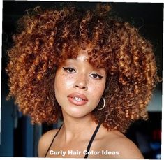 Check out these 25 Vibrant Curly Hair Color Ideas for a Stunning Makeover! From natural curly hair cuts to highlights curly hair, we\'ve got all the inspiration you need. Explore beautiful colored curly hair, from auburn brown hair curly to curly hair chestnut brown. Whether you\'re looking for dyed curly hair or classic brown curly hair, these curly hair photos will inspire your next transformation. Get ready for a bold, beautiful change! Twisted Hair, Ginger Hair Color, Pelo Afro, Dyed Natural Hair, Auburn Hair