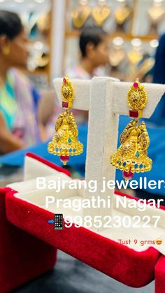 Gold Earrings Models, Diamond Wedding Jewelry, South Indian Jewelry, South Indian Wedding, Lovely Earrings, Diamond Wedding, Indian Jewelry, Wedding Jewelry, Gold Earrings