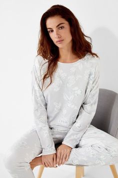 Long Pyjamas, Wfh Outfits, Pajama Day, Homewear Woman, Night Suit, Print Pajamas, Home Wear, Favorite Dress