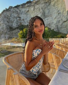 Juliana Nalu, Beach Braids, Twa Hairstyles, Amazon Clothes, Zoe Saldana, Classy Aesthetic, Aesthetic Women, Nalu, Fashion People