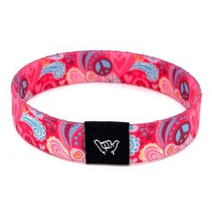 PRICES MAY VARY. REVERSIBLE} - Hang Loose Bands reversible bracelets feature a unique surf, music and beachy print design; This unique eye-catching design is shown on both sides of your wristband; Perfect for everyday use UNISEX SIZING】- Extra Small 5.5" length (petites and kids), Small 6.5" length (most common fitting size) and Medium 7.5" length (large wrists). It is best is to use a flexible measuring tape to measure your wrist. These are unisex - great for men, women, teens and kids. DURABILITY】- This product is made from 100% non-toxic, easy to clean Elastic Polyester Blend Material. Light-weight, durable and comfortable enough to wear anytime. Can be worn at all times, even in the shower. Simply let dry on your wrist or air dry when wet. Can also be machine washed on cold and air dri Peace And Love Hippie, Coastal Bracelet, Loose Bracelet, Beachy Prints, Bracelets Hippie, Hippie Chick, Beach Bracelets, Friendship Jewelry, Festival Accessories