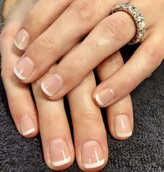 Short Bridal Nails French Tip, American Nails Natural Short, French Tips On Natural Nails Short, Bio Gel French Manicure, Short American French Nails, Shortest French Tip Nails, French Dip Short Nails, American Manicure Short Nails, Short Nail Bed French Tip