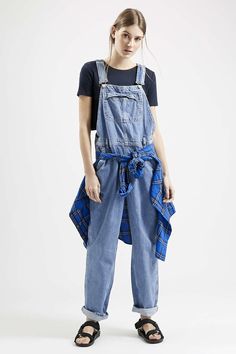 Spring Dark Wash Non-stretch Overalls, Osh Kosh Overalls, Denim Overalls H&m, Medium Wash Non-stretch Overalls, Non-stretch Medium Wash Denim Overalls, Overalls Women, Dungarees, Topshop Outfit, Spring Summer 2015