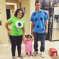 Family Costumes For 3, Disney Family Costumes, Diy Fantasia, Family Themed Halloween Costumes, Spooky Halloween Costumes, Diy Monsters, Themed Halloween Costumes, Diy Kostüm, Hallowen Costume