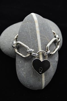 Silver Bracelet Heart Padlock Statement Bracelet Chunky - Etsy Chunky Silver Jewellery, Large Stone Rings, Heart Padlocks, Chunky Bracelet, Bracelet Heart, Link Chain Bracelet, Silver Necklace Statement, Chunky Bracelets, Fabulous Jewelry