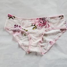 Nwt Victoria's Secret Hipster Ruched Panties Floral Size Xs Super Cute Feminine Stretch Floral Print Bottoms, Stretch Floral Print Bottoms For Daywear, Stretch White Bottoms With Floral Print, White Stretch Bottoms With Floral Print, White Floral Print Stretch Bottoms, Victoria's Secret Floral Print Bottoms For Spring, Victoria's Secret Spring Floral Print Bottoms, Vs Lingerie, Lace Thong