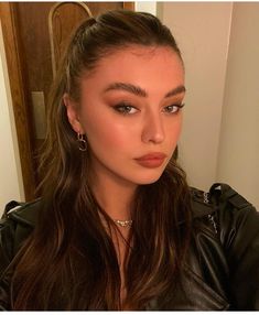 Millie Hannah, Make Up Inspo, Everyday Makeup, Girls Makeup, Pretty Makeup, Cute Makeup, Aesthetic Hair, Aesthetic Makeup, Live Stream