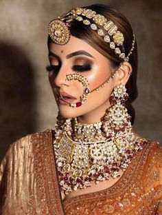 Latest Bridal Makeup, Rajasthani Bride, Bridal Hairstyle Indian Wedding, Make Up Gold, Indian Wedding Makeup, Indian Bride Makeup, Beauty Portraits, Bridal Jewellery Inspiration, Bridal Makeup Images