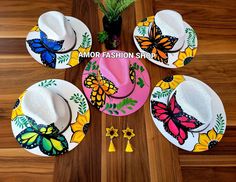 Beautiful Sunflower, Butterfly and Birds Designs Hand painted hats Size M 21-22 Felt Cowboy Hats, Painted Hats, Disney Art Drawings, Tole Painting, Bird Design, Hat Sizes, Flowers In Hair, Disney Art, Fedora