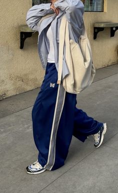 Training Outfit, Pumps Outfit, Track Pants Outfit, Dunhuang, Nyc Street Style, Training Clothes, Swaggy Outfits, 가을 패션