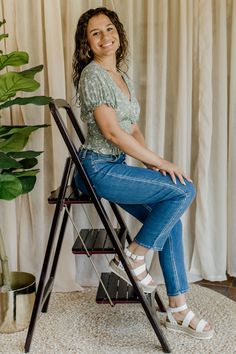 Our "Nothing But Blue Skies Jeans" are the perfect pair of mom jeans to rock this season! Featuring a high waisted fit, straight leg cut, light wash denim, and a cropped hem just above the ankle... these jeans are adorable and totally on trend! Keep it casual with a cropped sweater and sneakers. Or, dress it up a bit with heels and a bodysuit! J.B.D Sizing Chart Size XS S M L XL Waist (in) 23-24 25-26 27-28 29-30 31-32 Women's Jeans Model is 5'4, wearing a size 25 Can’t find what you’re looking for? Let one of our personal stylists help! Call us at (866) 257-8017 During Our Business Hours: Monday-Saturday 10AM -6:30PM PST / Sunday 11AM - 5:30PM PST Spring Medium Wash Mom Fit Flare Jeans, Spring Cropped Mom Jeans With Frayed Hem, Spring Mom Fit Cropped Jeans With Frayed Hem, Spring Medium Wash Mom Fit Cropped Jeans, Spring High-waist Mom Fit Flare Jeans, Spring High Waist Mom Fit Flare Jeans, Spring Mom Fit Medium Wash Cropped Jeans, Spring Trendy Cropped Jeans, Spring High Waist Light Wash Cropped Jeans