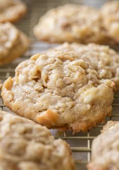 some cookies are cooling on a wire rack