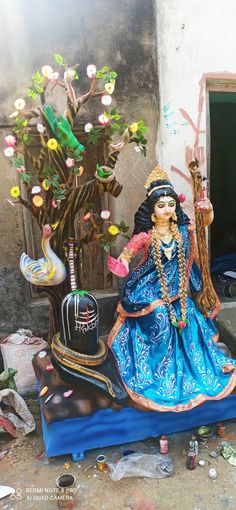 Saraswati Art, Ma Saraswati, Maa Laxmi, Maa Saraswati, Durga Ma, Saraswati Statue, Buddha Artwork