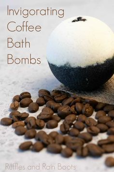 Bath Bomb Recipe Easy, Coffee Bath, Bath Recipes, Bath Bomb Molds, Easy Coffee