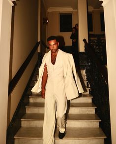 Famous Male Models, Mens Casual Wedding Attire, Casual Wedding Attire, Venus Fashion, Trendy Boy Outfits, Mens Fashion Photography, Men Stylish Dress, Mens Casual Dress Outfits, Street Fashion Men Streetwear