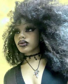 Black Goth Girl Makeup, Black Goth Hairstyles, Black Goth Girl Aesthetic, Goth Bios For Instagram, Afro Goth Aesthetic, Afro Goth Women, Goth Girl Makeup, Black Alt Girl, Black Emo Girl