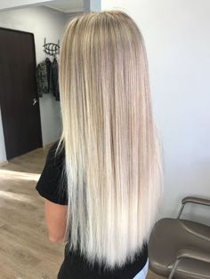 Baliage Hair Blond, Blonde No Face, Blonde Hair Cool Tone, Balayage With Bangs, Light Blonde Ombre, No Face Pfp, Pfp No Face, Balayage For Dark Brown Hair, Hair Mirror Selfie