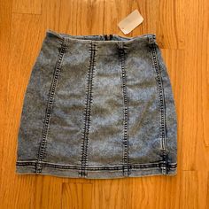 Brand New Free People Denim Skirt. This Skirt Has Comfortable Stretch To It, Beautiful Indigo Coloring, And Is In Perfect Condition, Purchased From Saks 5th Avenue. Blue High Rise Stretch Mini Skirt, Fitted Medium Wash Mini Skirt, Fitted Medium Wash Short Skirt, Medium Wash Stretch Mini Skirt, Fitted Denim Mini Skirt With Lining, High Waist Stretch Skirt In Light Wash, Medium Wash Fitted Mini Skirt, High Waist Light Wash Stretch Skirt, High Waist Stretch Light Wash Skirt