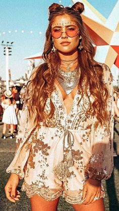 Stile Hippie Chic, Look Da Festival, Look Hippie Chic, Festival Outfit Inspiration, Rave Style, Festival Inspo, Outfits Indian, Festival Outfits Rave