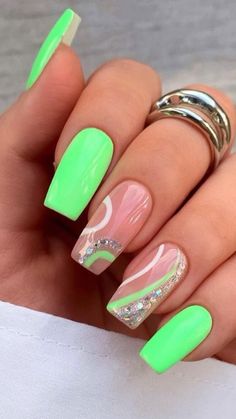 Neon Green Nails, Unghie Sfumate, Green Nail Designs, Pink Nail, Summer Nails Colors, Neon Nails, Dipped Nails, Nail Designs Spring, Short Acrylic Nails