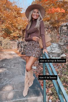 Wine Tour Outfit, Fall Skirt Outfit, Vineyard Outfit, Wine Tasting Outfit, Cold Fashion, Fall Skirt, Rose Parade, Skirt Outfits Fall